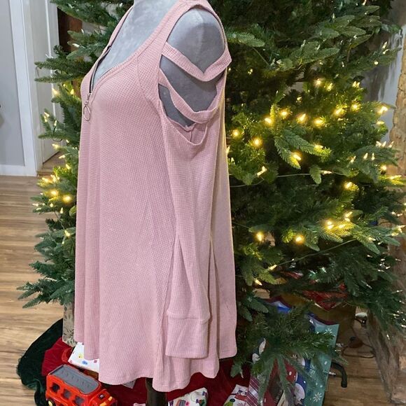 Pink Cold Shoulder waffle material dress with Zipper Detail - Picture 2 of 5